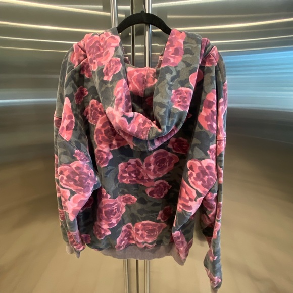We The Free Tops - This seasons WE THE FREE hoodie! Loose v-neck w/front pocket & cute distressing